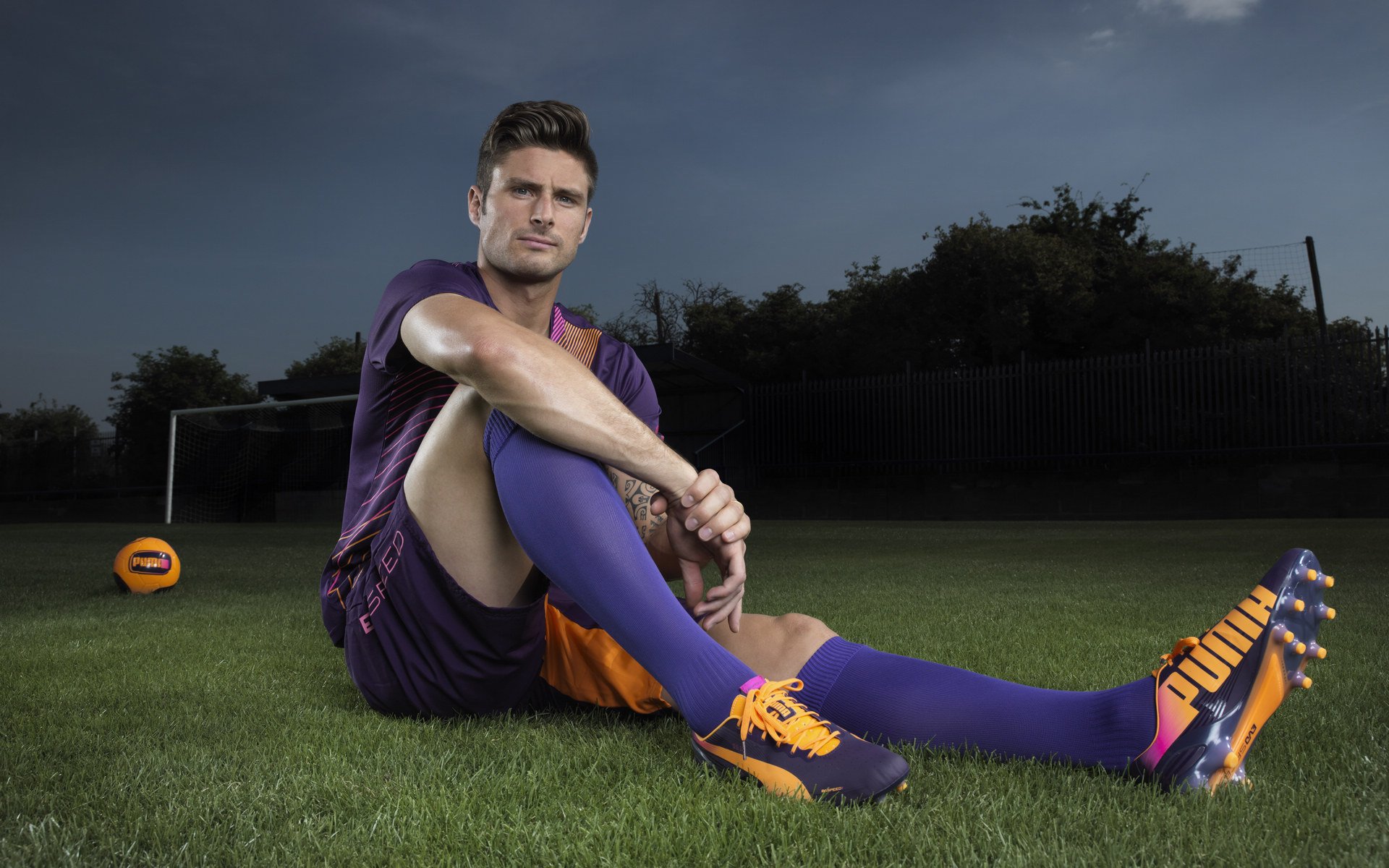 平行宇宙里的F1周末，勒克莱尔如何驾驶迈凯伦碾压索伯？